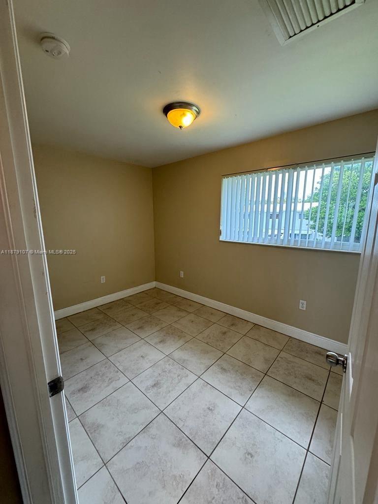 483 Northwest 19th Street, Unit 362 Miami, FL 33136 - Photo 19 of 27