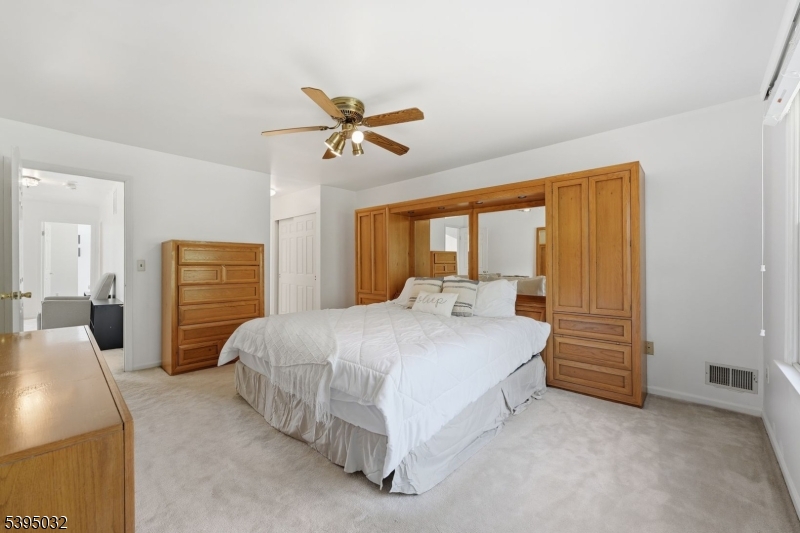 21 Cheyenne Trail Somerville, NJ 08876 - Photo 18 of 32