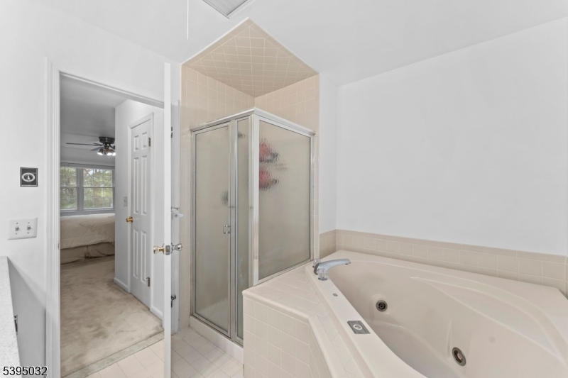 21 Cheyenne Trail Somerville, NJ 08876 - Photo 20 of 32