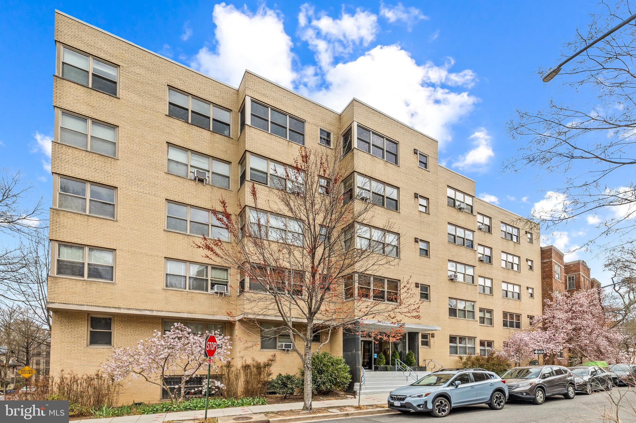 3025 Ontario Road Northwest, Unit 207 Washington, DC 20009 - Photo 13 of 15 a front view of a building