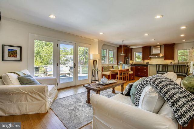 $1,479,000 | 903 Eldon Drive, Alexandria, VA 22302