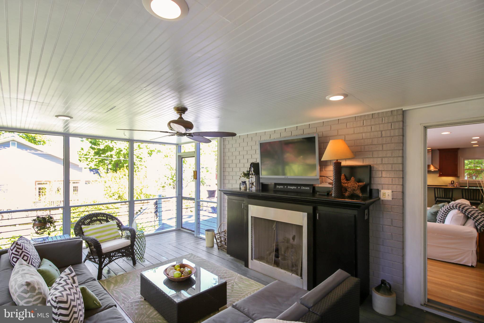 903 Eldon Drive Alexandria, VA 22302 - Photo 30 of 83 Screened Porch