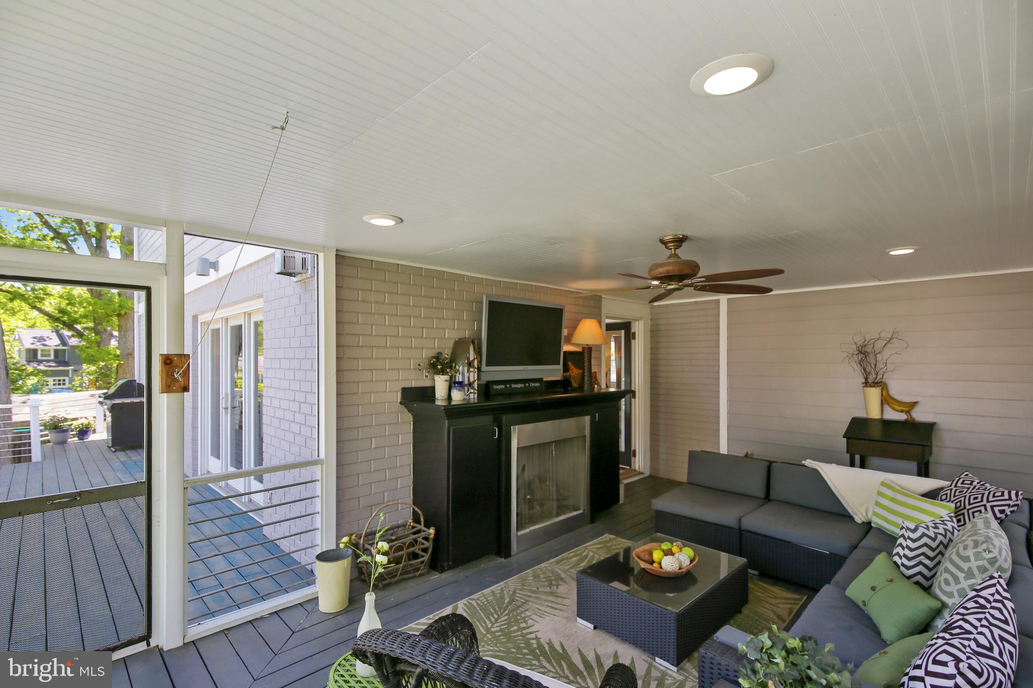 903 Eldon Drive Alexandria, VA 22302 - Photo 31 of 83 Screened Porch