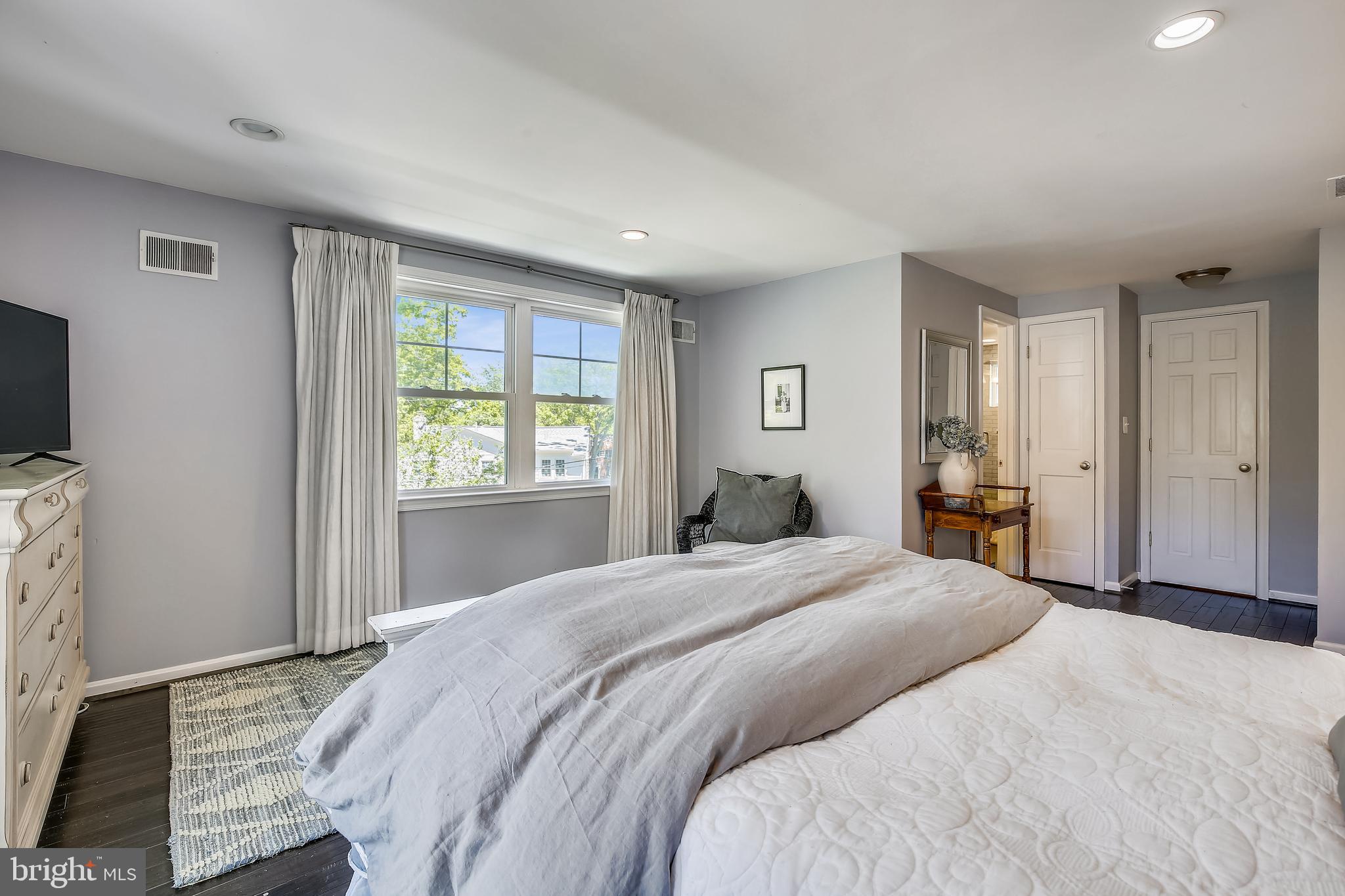 903 Eldon Drive Alexandria, VA 22302 - Photo 53 of 83 Primary Bedroom