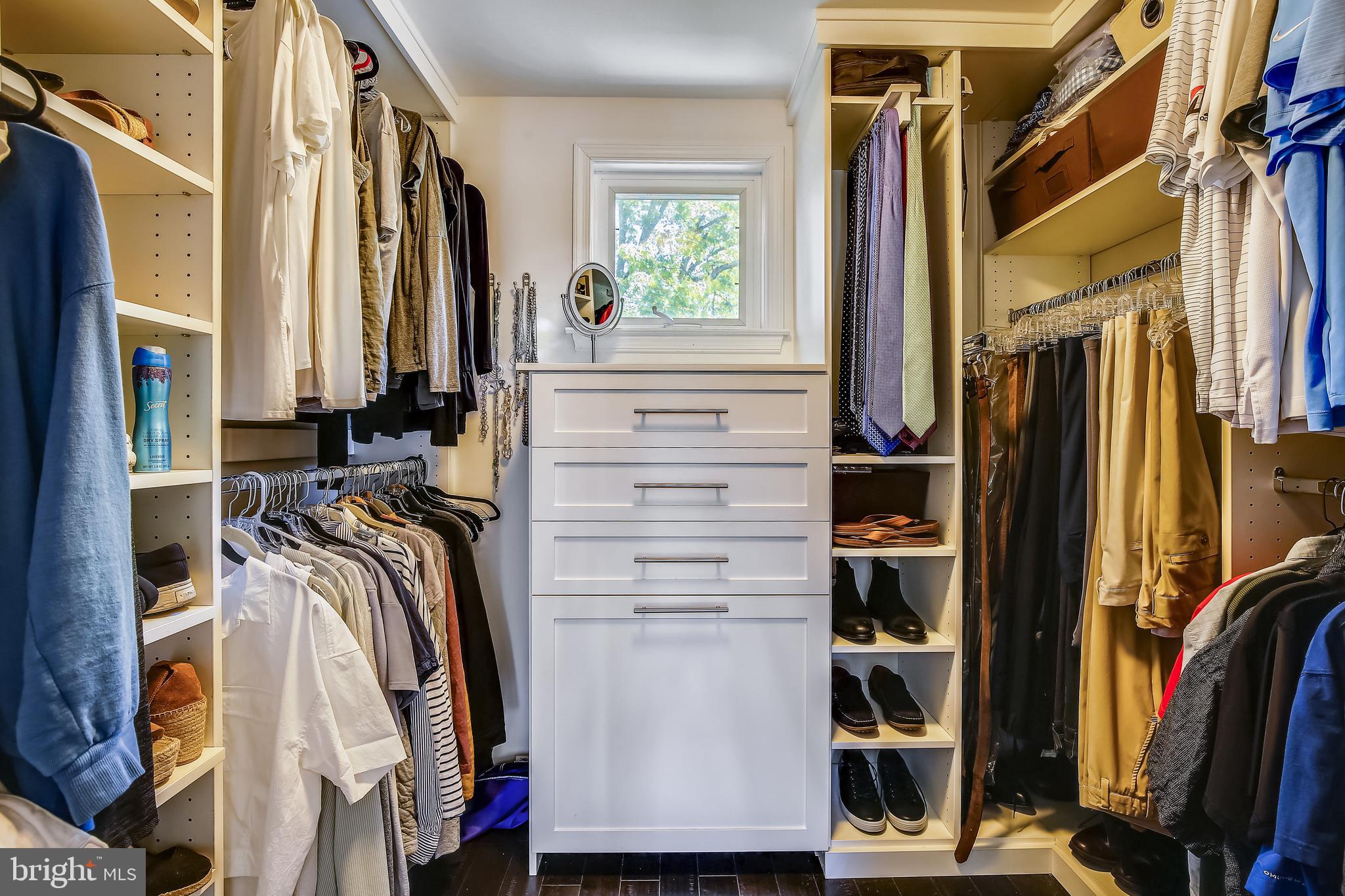 903 Eldon Drive Alexandria, VA 22302 - Photo 54 of 83 Primary Bedroom Walk-in Closet