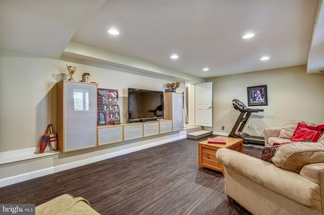 $1,479,000 | 903 Eldon Drive, Alexandria, VA 22302