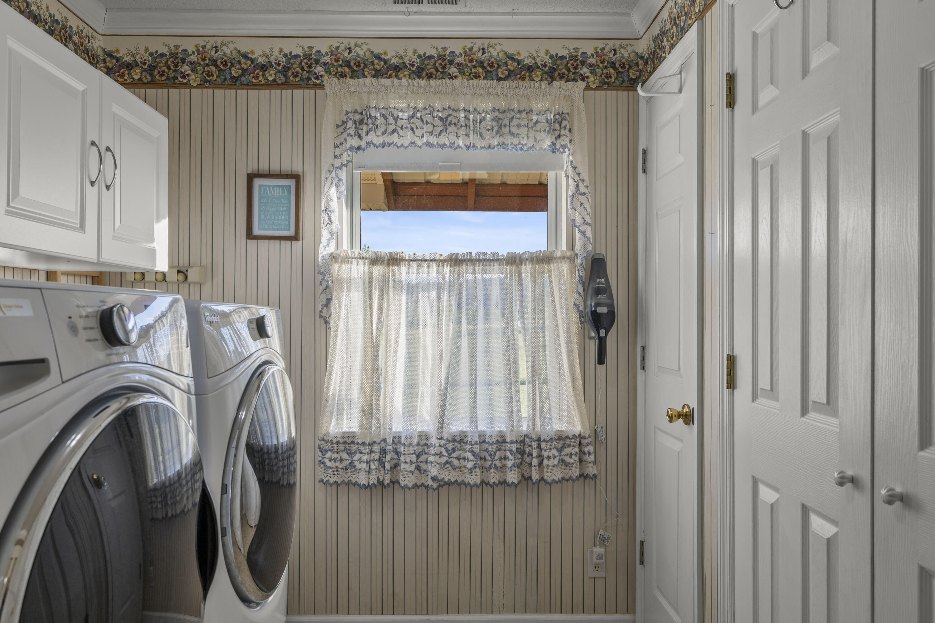 525 Ob Davis Road Delano, TN 37325 - Photo 36 of 41 Laundry