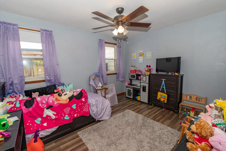 501 Rynearson Street Buchanan, MI 49107 - Photo 16 of 40 501 Rynearson St Buch Bedroom 1