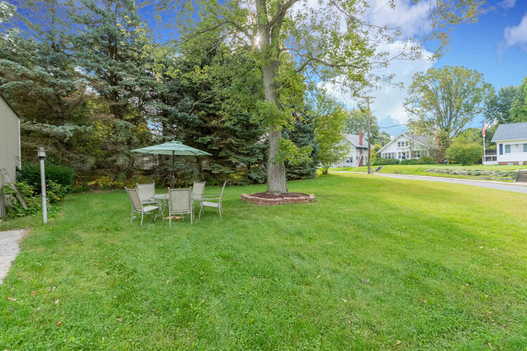 501 Rynearson Street Buchanan, MI 49107 - Photo 35 of 40 501 Rynearson St Buch Yard