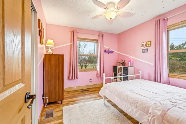 $355,000 | 33805 Vickers Street Northeast, Cambridge, MN 55008