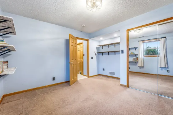$355,000 | 33805 Vickers Street Northeast, Cambridge, MN 55008