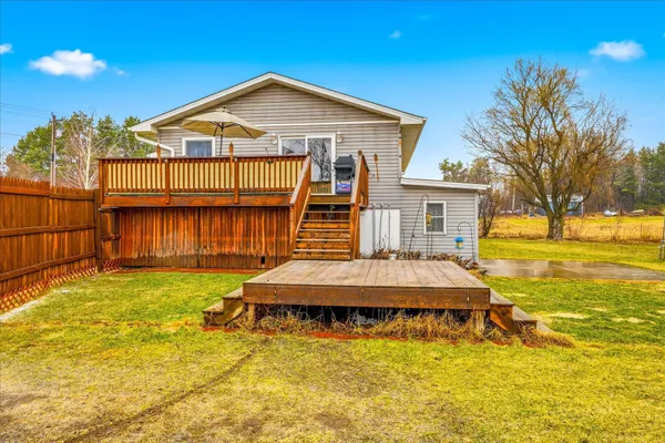$355,000 | 33805 Vickers Street Northeast, Cambridge, MN 55008