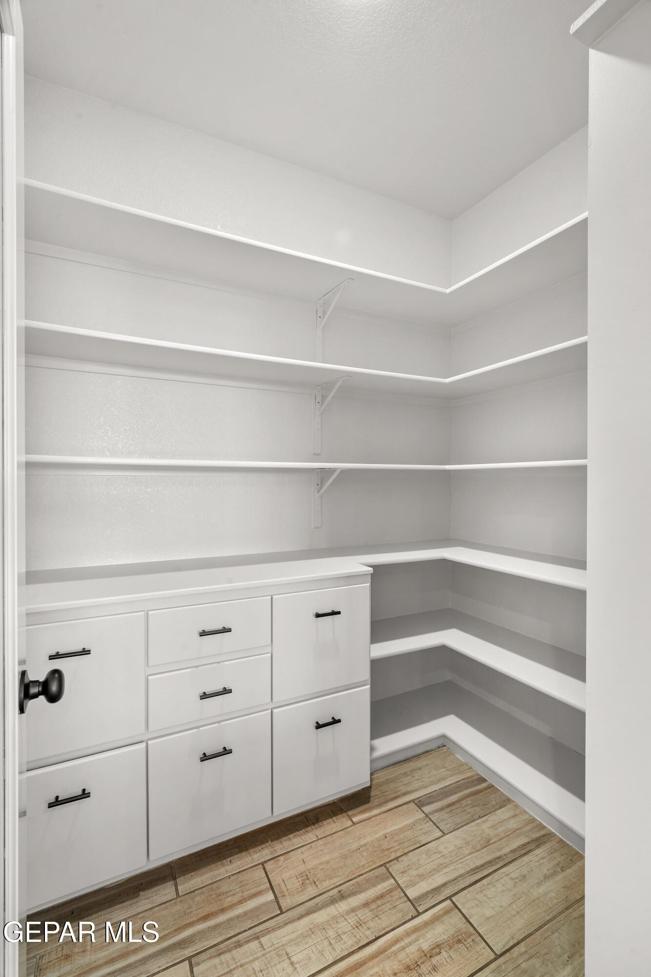 1437 Black Ridge Drive El Paso, TX 79912 - Photo 17 of 58 1437 Black Ridge Dr-23