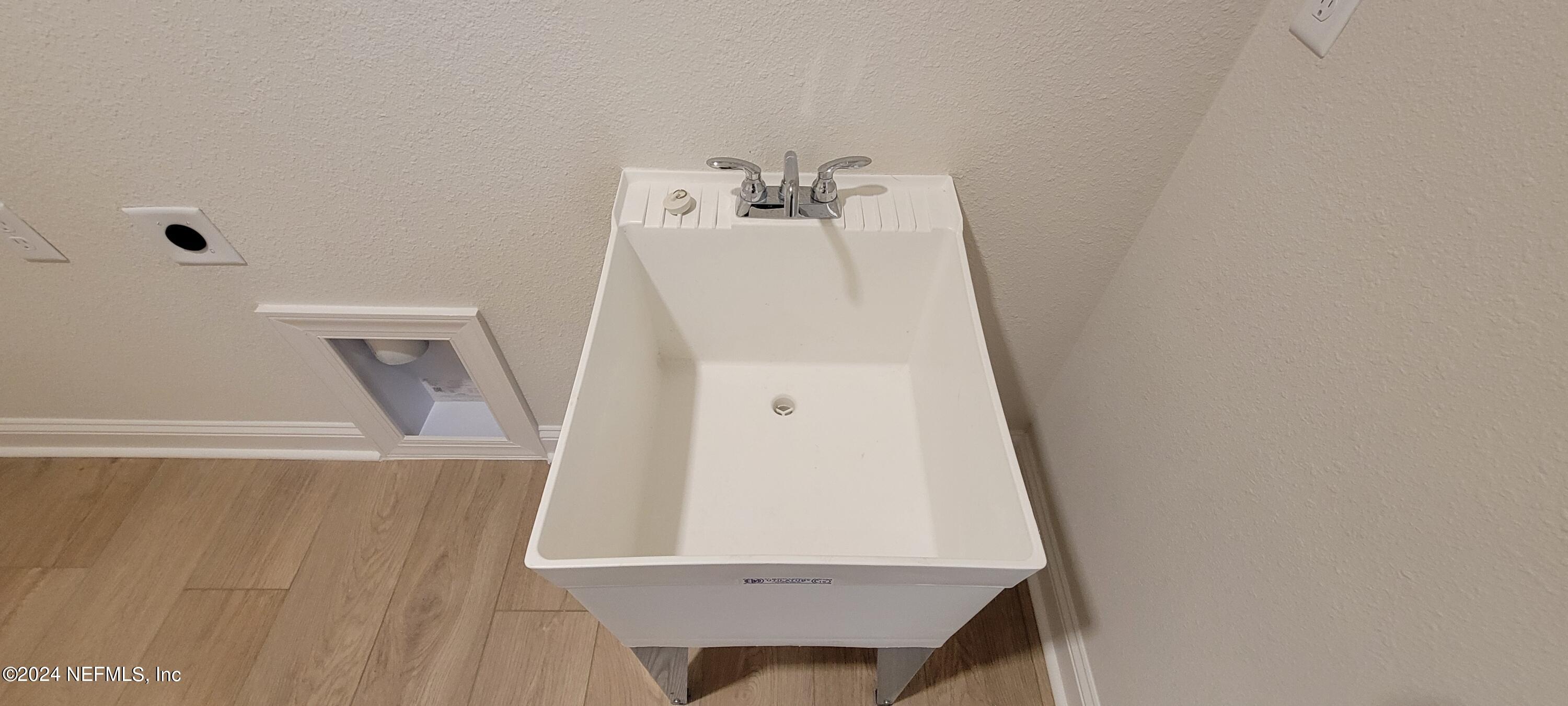 307 Ranch Land Circle St. Johns, FL 32259 - Photo 59 of 95 Wash tub