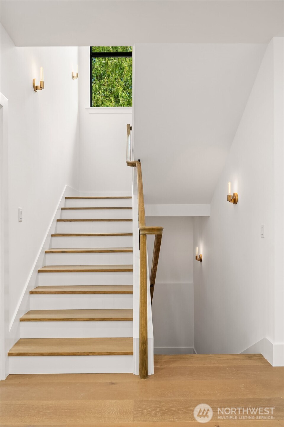 2615 Northeast 87th Street Seattle, WA 98115 - Photo 18 of 40 a view of entryway