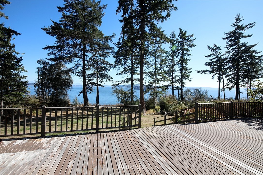 2657 North Bluff Road Greenbank, WA 98253 - Photo 12 of 40 Gallery Image 12