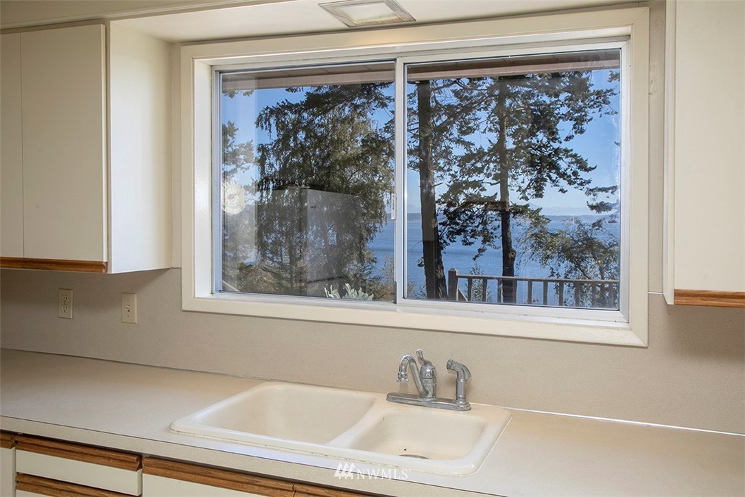 2657 North Bluff Road Greenbank, WA 98253 - Photo 13 of 40 Gallery Image 13