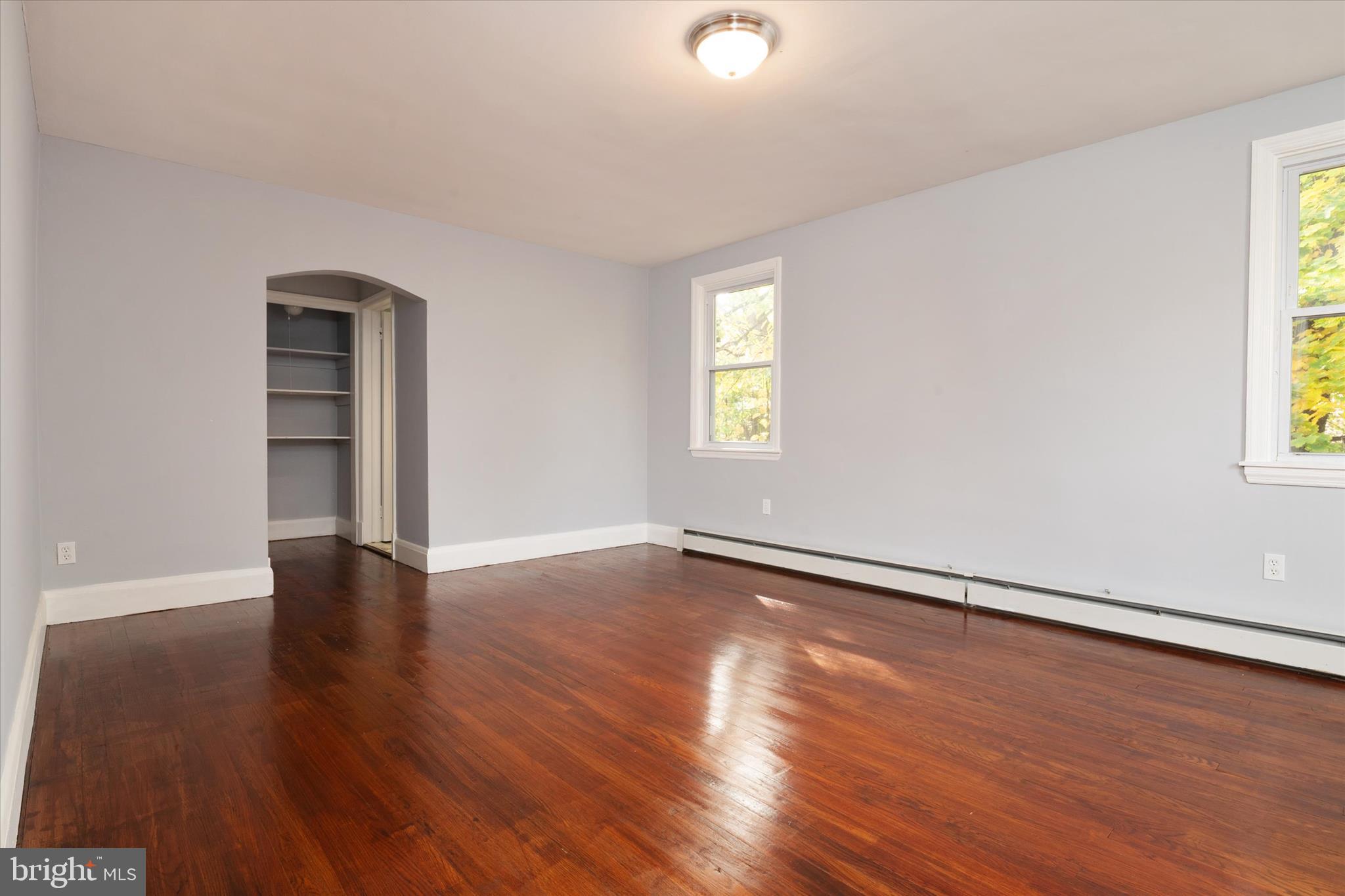 15 Linden Terrace Baltimore, MD 21208 - Photo 12 of 44