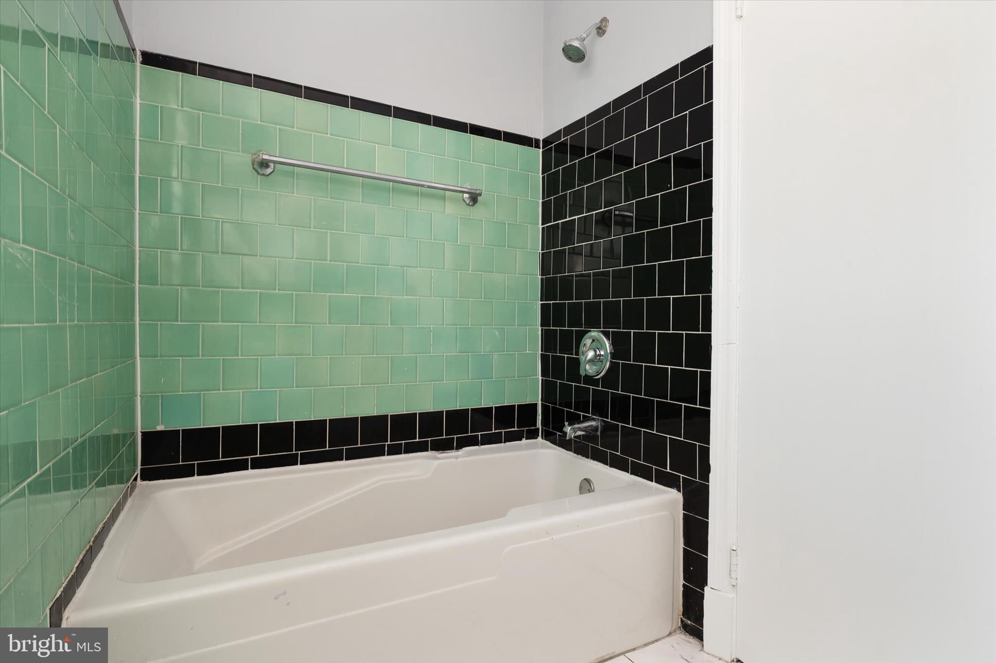 15 Linden Terrace Baltimore, MD 21208 - Photo 20 of 44