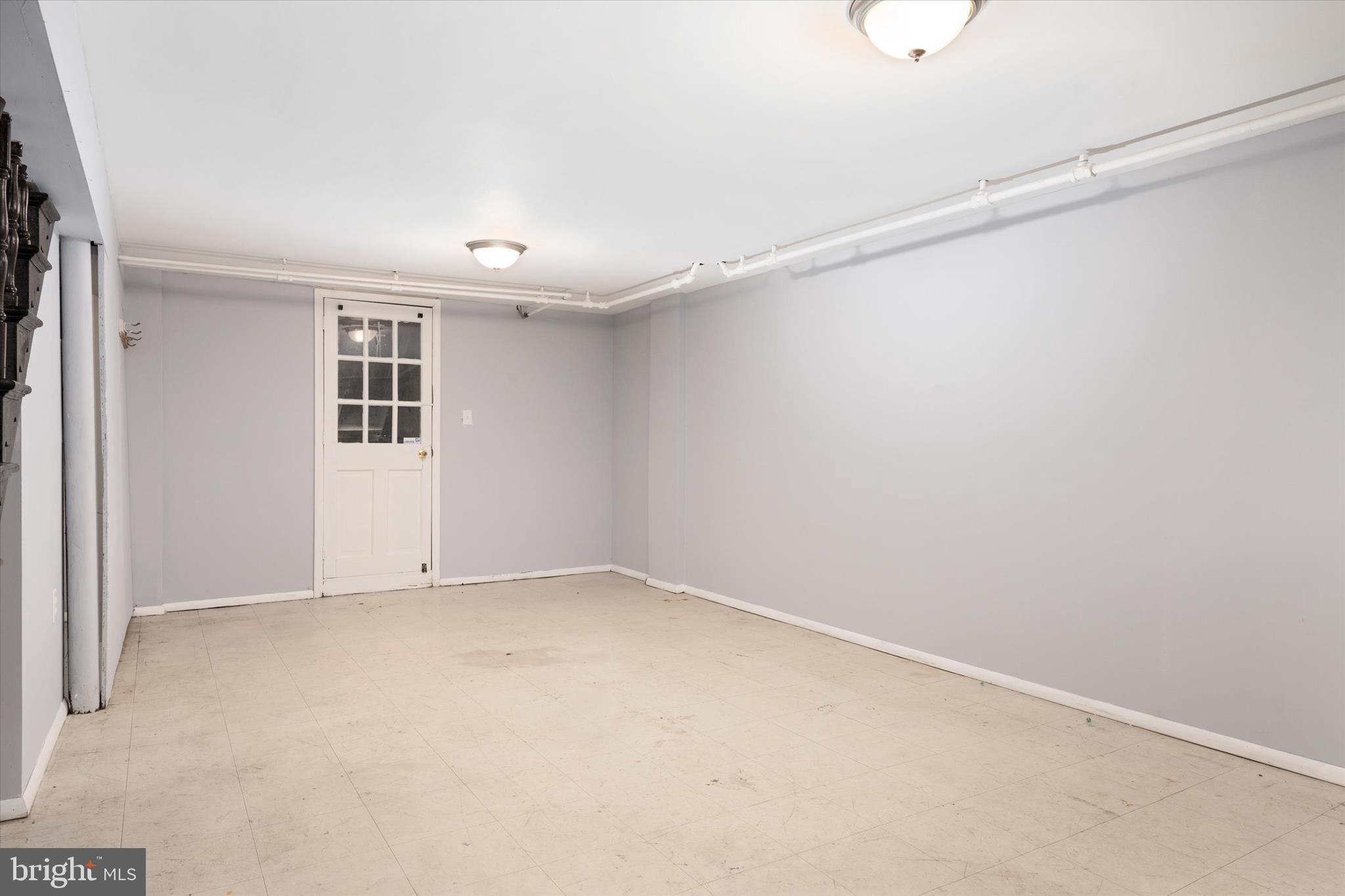 15 Linden Terrace Baltimore, MD 21208 - Photo 24 of 44