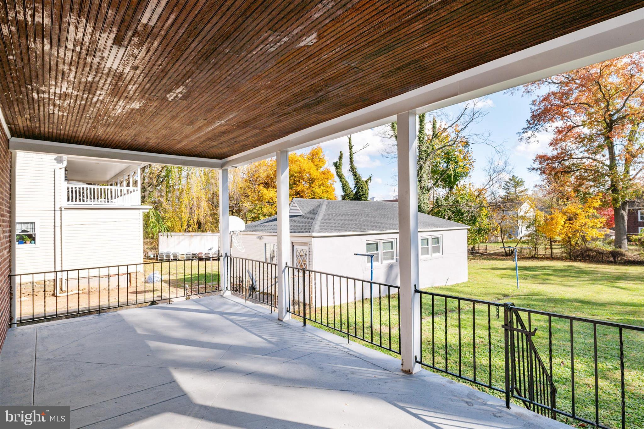 15 Linden Terrace Baltimore, MD 21208 - Photo 29 of 44