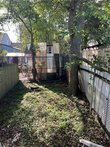 $1,200 | 2720 North Claiborne Avenue, New Orleans, LA 70117