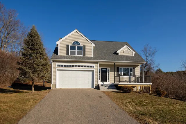 $1,450,000 | 26 Moffat Street, Portsmouth, NH 03801