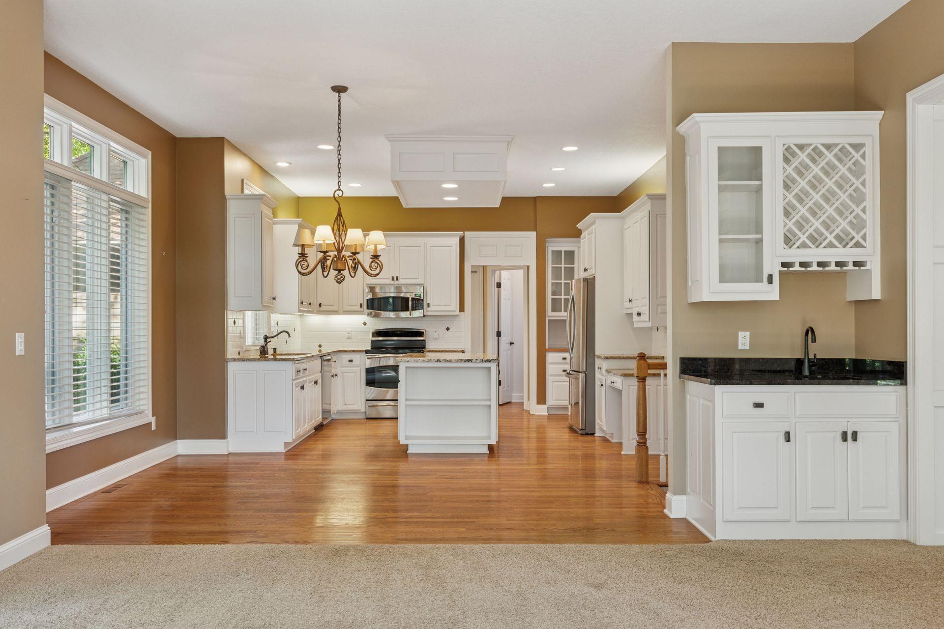 2058 Royale Drive Eagan, MN 55122 - Photo 19 of 52