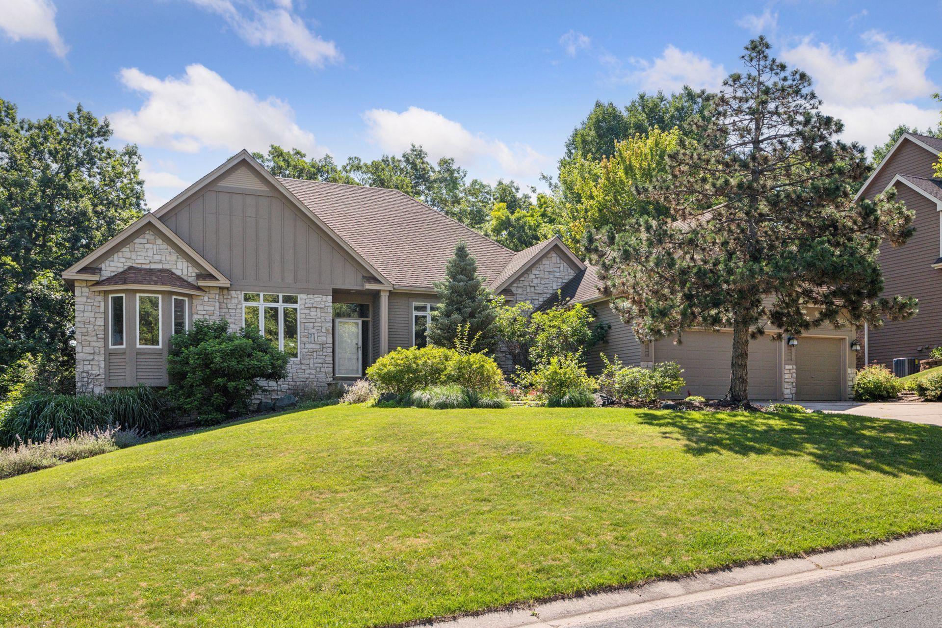 2058 Royale Drive Eagan, MN 55122 - Photo 2 of 52