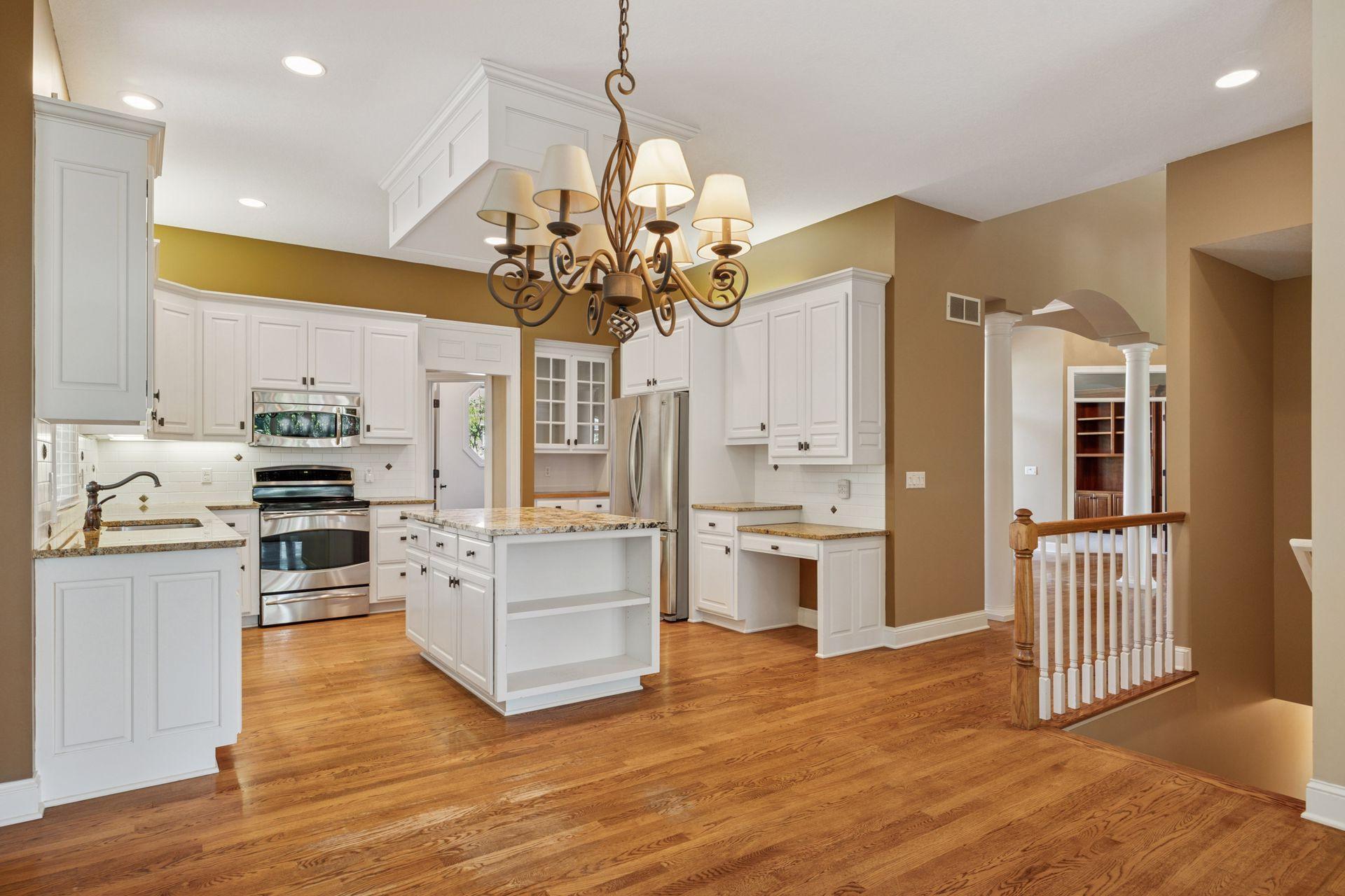 2058 Royale Drive Eagan, MN 55122 - Photo 22 of 52