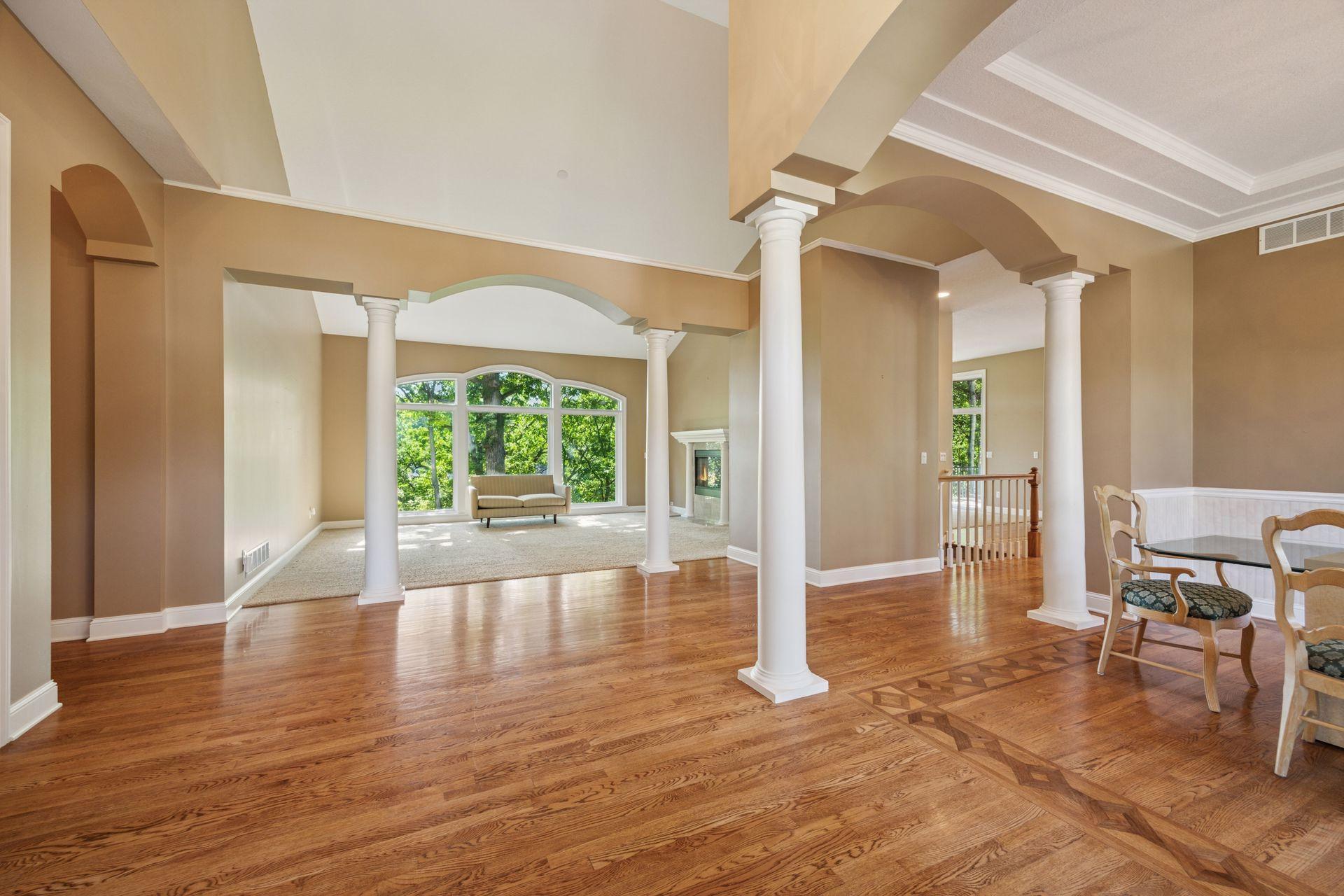 2058 Royale Drive Eagan, MN 55122 - Photo 8 of 52