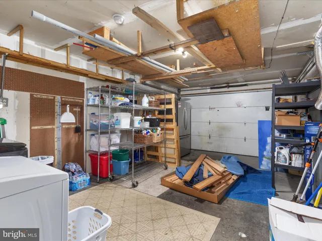 a view of a backyard of the house