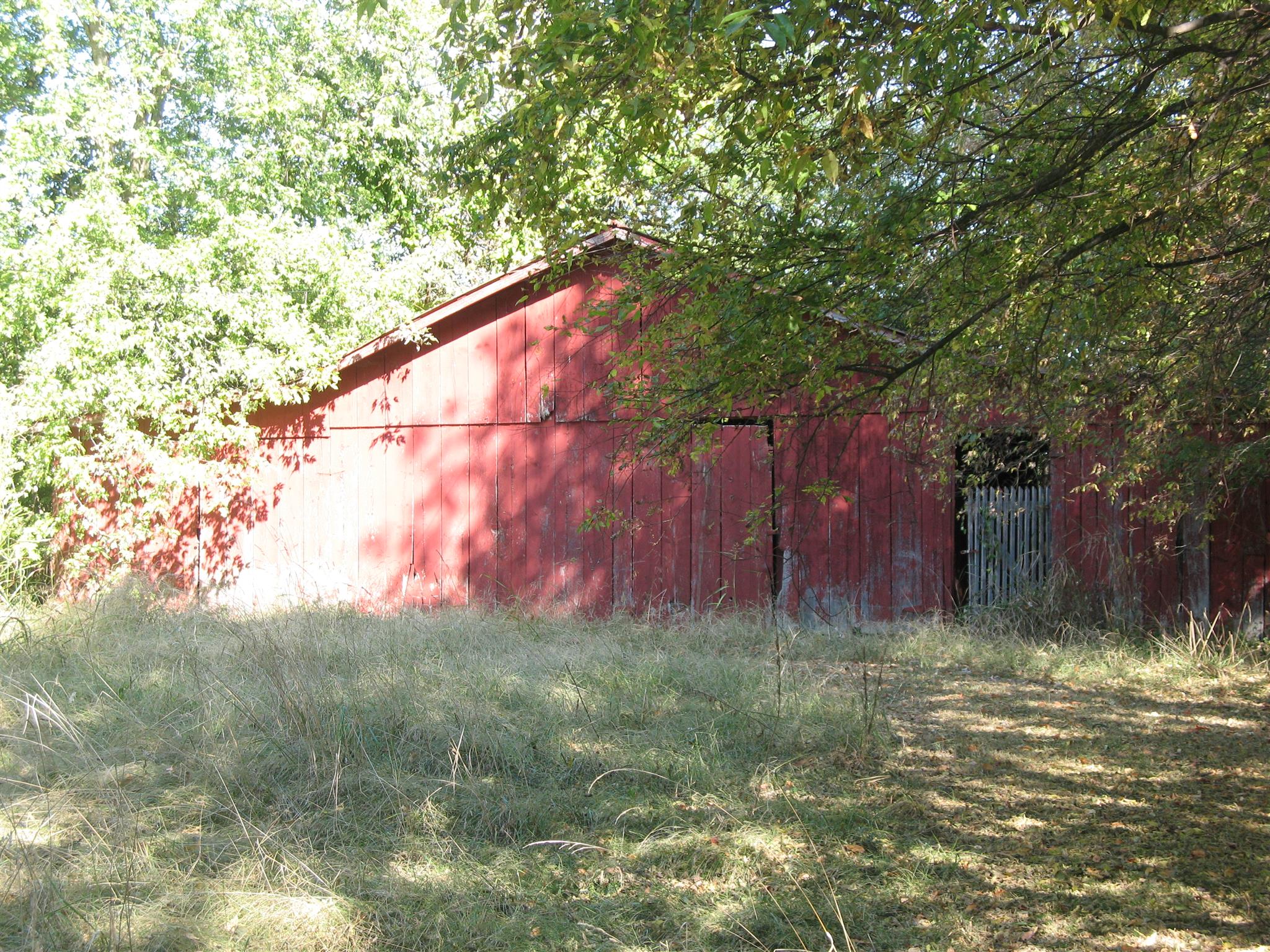 1005 Georgia Crossing Road Winchester, TN 37398 - Photo 8 of 22 barn with some fencing