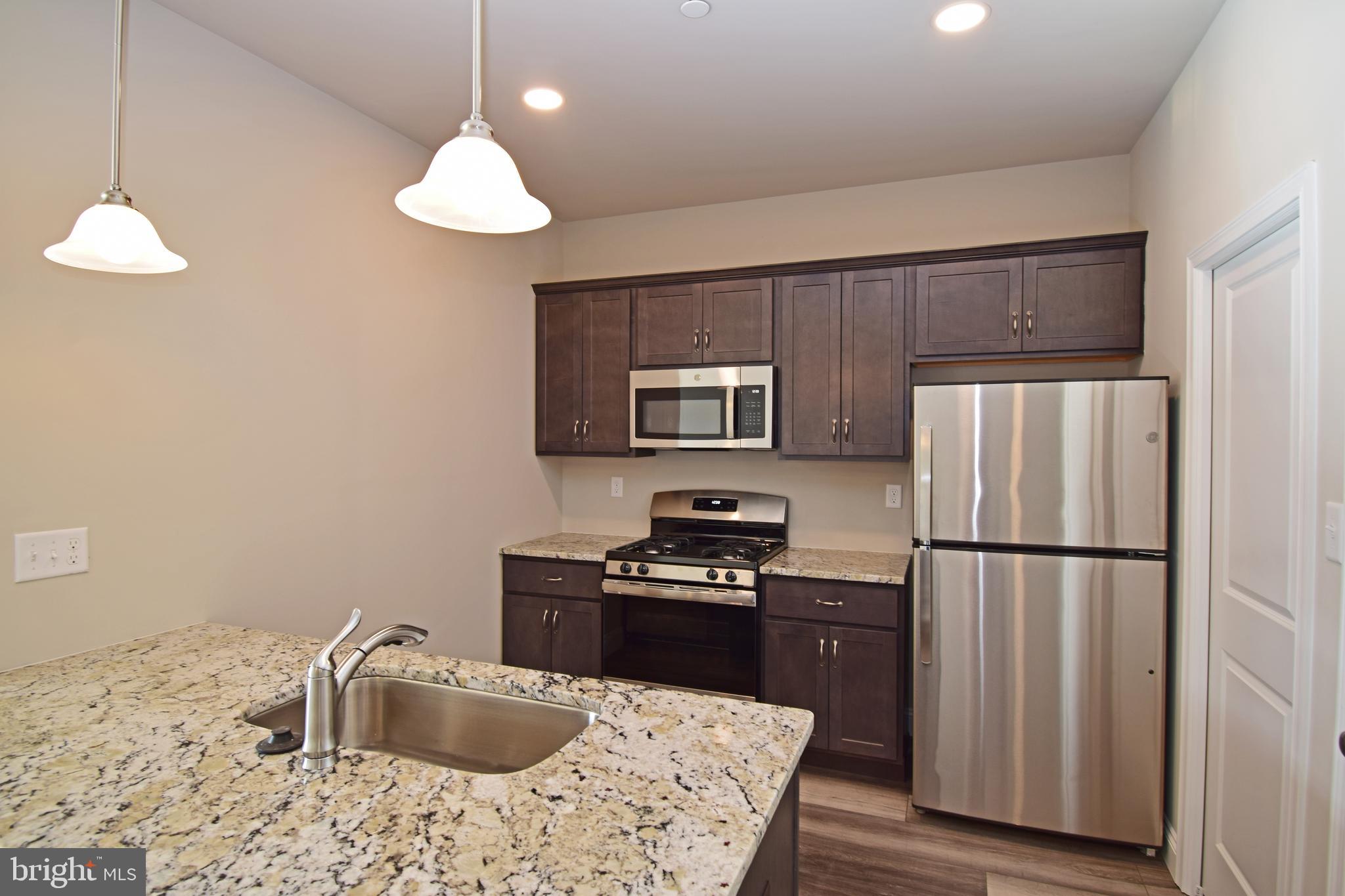 29 Hubbardton Court Sinking Spring, PA 19608 - Photo 6 of 12 Kitchen