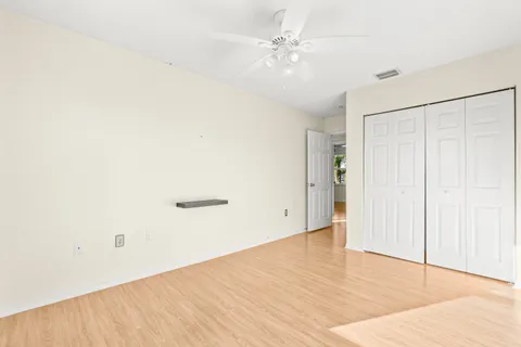 a view of empty room with window