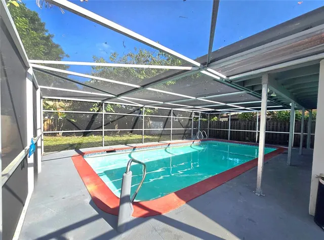 $3,300 | 2217 Grant Street, Hollywood, FL 33020