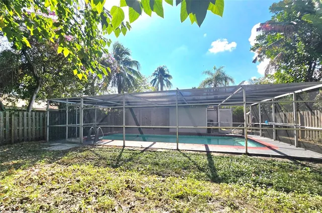 $3,300 | 2217 Grant Street, Hollywood, FL 33020