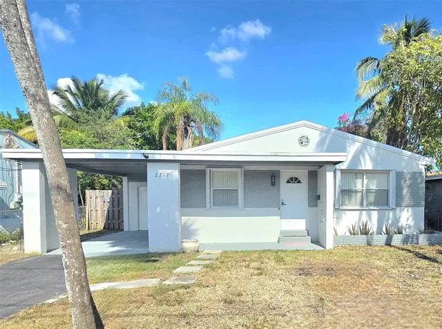 $3,300 | 2217 Grant Street, Hollywood, FL 33020