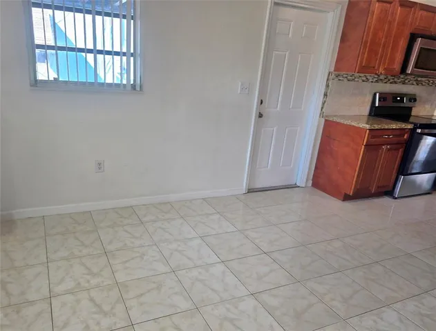 $3,300 | 2217 Grant Street, Hollywood, FL 33020