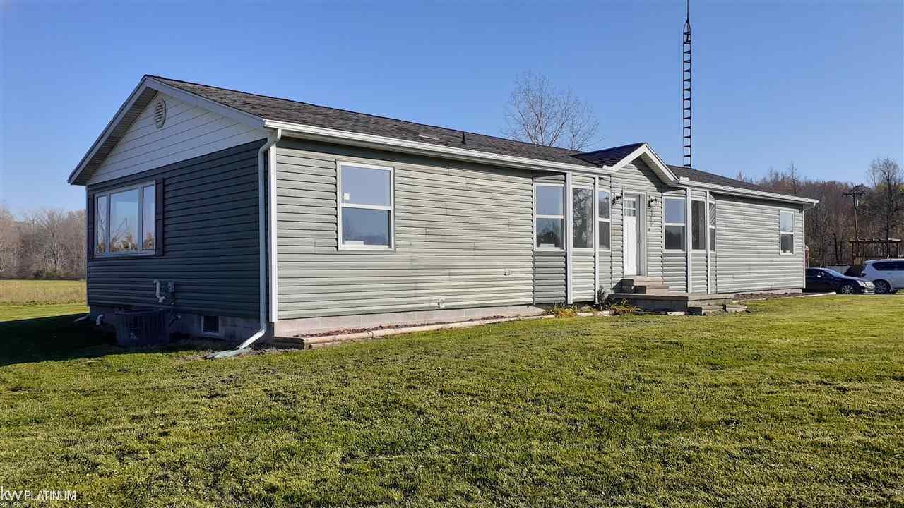 2122 Goodells Road Goodells, MI 48027 - Photo 4 of 58 50060292-3.JPG