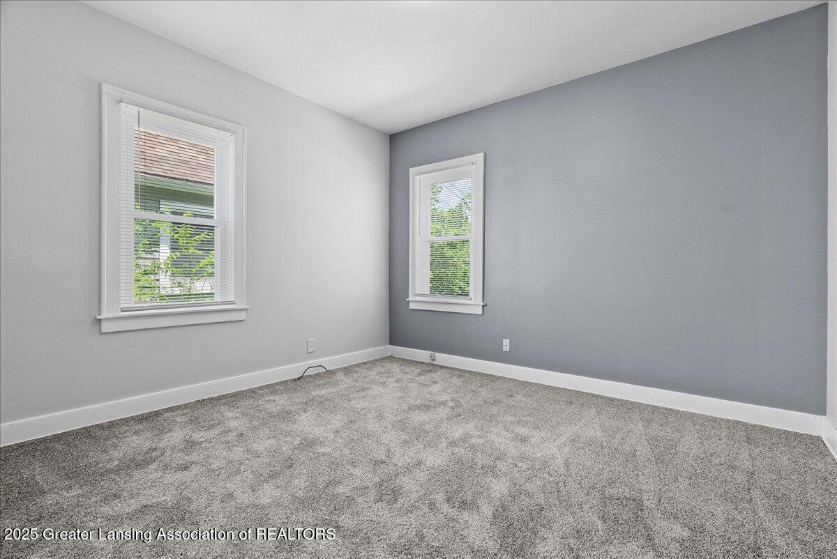 1716 South Rundle Avenue Lansing, MI 48910 - Photo 19 of 36 12-Media Jett - 05