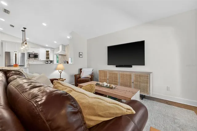 $850,000 | 4311 Ave Cannes, Lutz, FL 33558