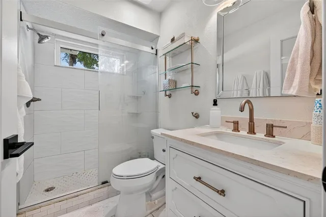 $850,000 | 4311 Ave Cannes, Lutz, FL 33558