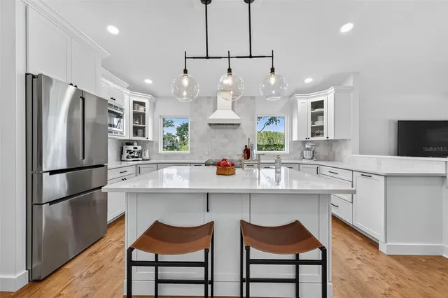 $850,000 | 4311 Ave Cannes, Lutz, FL 33558