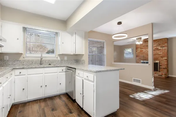 $2,400 | 7551 Brentcove Circle, Dallas, TX 75214