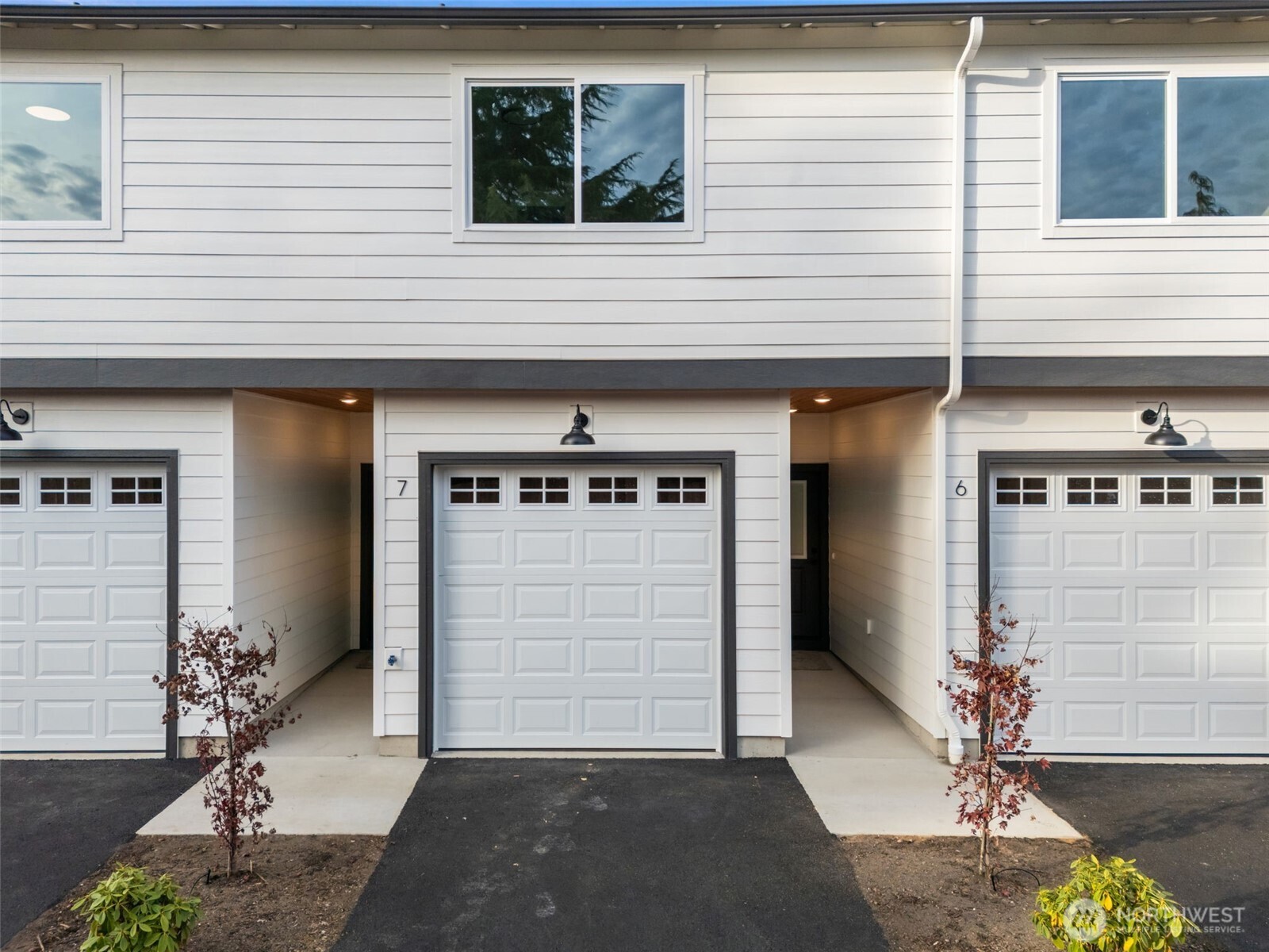 669 West Hendrickson Road, Unit 7 Sequim, WA 98382 - Photo 3 of 27