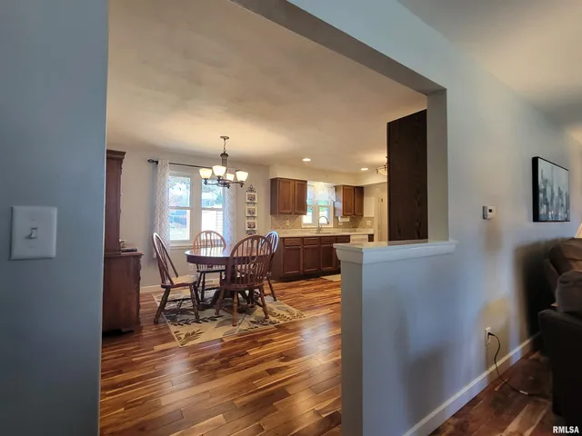 $259,900 | 1713 Valle Vista Boulevard, Pekin, IL 61554