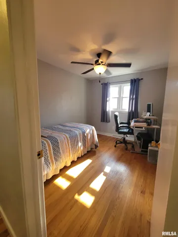 $249,900 | 1713 Valle Vista Boulevard, Pekin, IL 61554