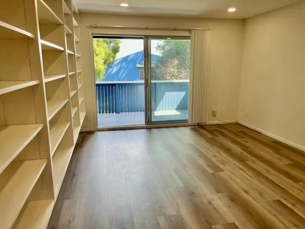 $2,700 | 249 Boardwalk Avenue, Unit E, San Bruno, CA 94066