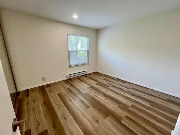 $2,700 | 249 Boardwalk Avenue, Unit E, San Bruno, CA 94066